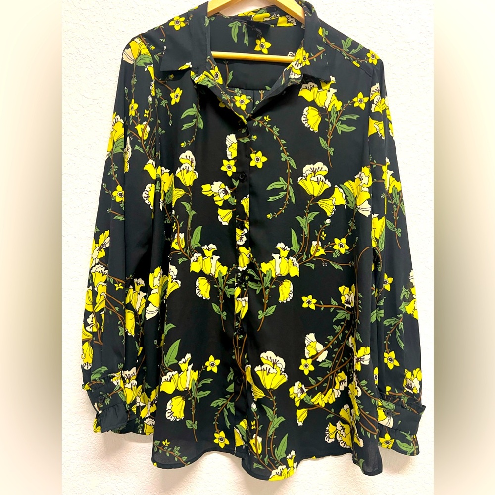 *WhoWhatWear Black Floral Button Up Blouse Ruffle Sleeve XXL
